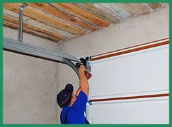Quality Garage Door Service Bellevue, WA 206-629-6772 - sprin-sid-gr-22m